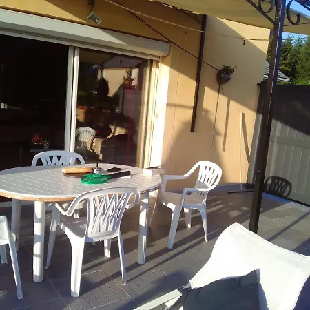 Chaleureux Avec Vue Sur Lac A Curan 105 M² Salles-Curan