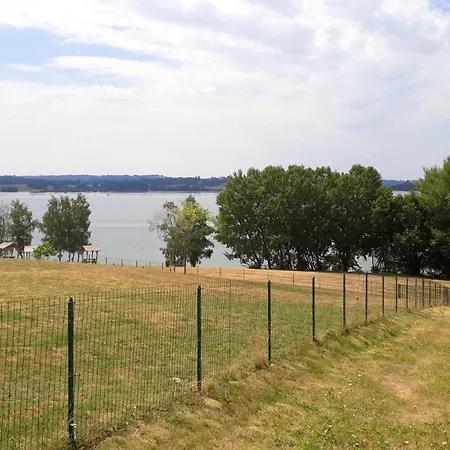 Chaleureux Avec Vue Sur Lac A Curan 105 M² Apartment